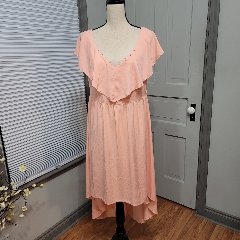 Torrid INSIDER CORAL LACE UP RUFFLE SLEEVELESS HI-LO MAXI DRESS - Picture 4 of 8